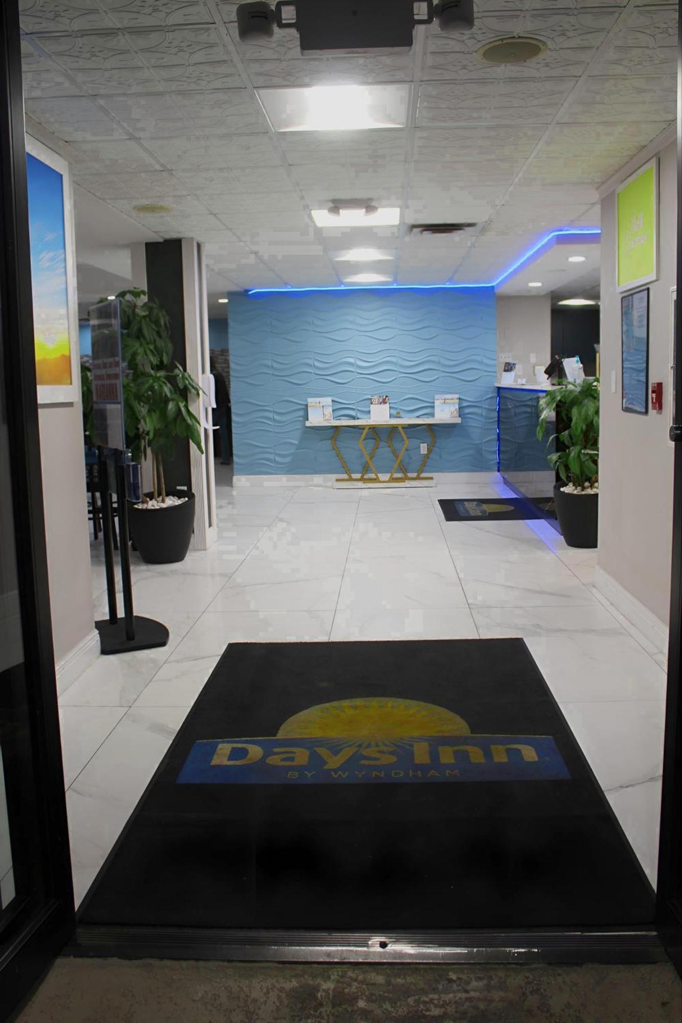 Days By Wyndham Hotel