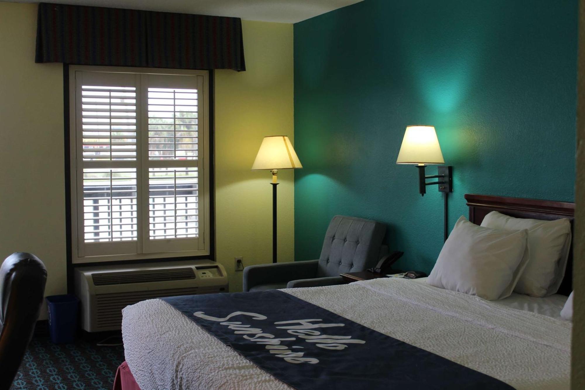 Days By Wyndham Hotel 2*